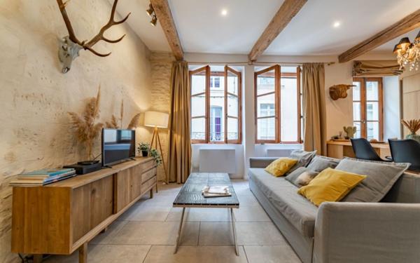 Appartement à vendre    2 pièces • 46 m2 Nîmes