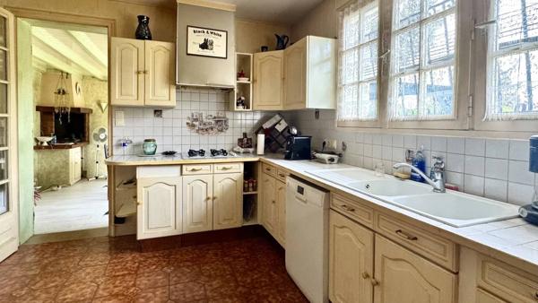 MARTIGNAS-SUR-JALLE – MAISON FAMILIALE 183 M² – 5 CHAMBRES – PISCINE – PARCELLE 1 054 M²