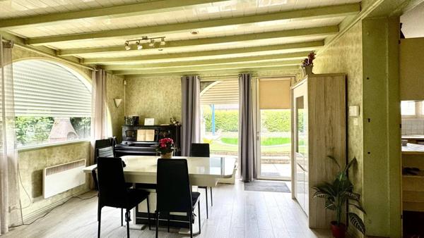 MARTIGNAS-SUR-JALLE – MAISON FAMILIALE 183 M² – 5 CHAMBRES – PISCINE – PARCELLE 1 054 M²
