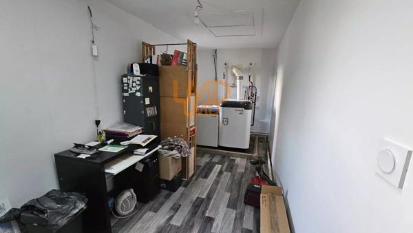 Local commercial avec appartement