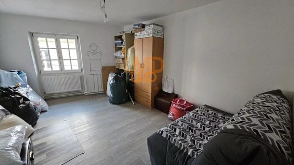 Local commercial avec appartement