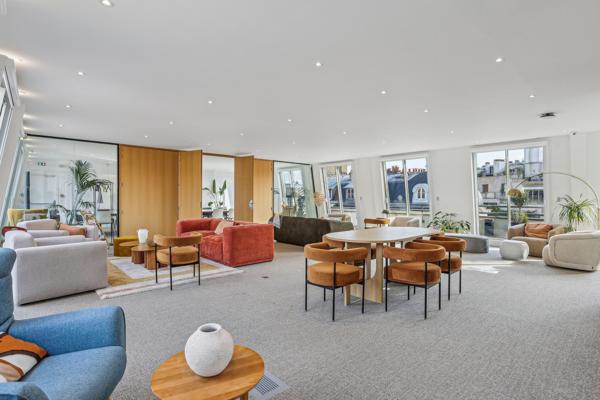 Bureaux à louer Paris 16e avec parkings en sous-sol et double adresse