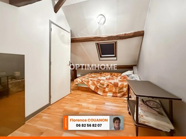 SAINT ARNOULT EN YVELINES. Maison ancienne de 101 m² avec du potentiel. 3 Chambres, garage avec un terrain à bâtir