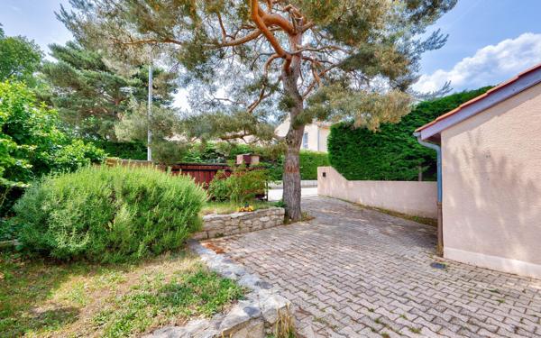 Maison à vendre    4 pièces •  Givors