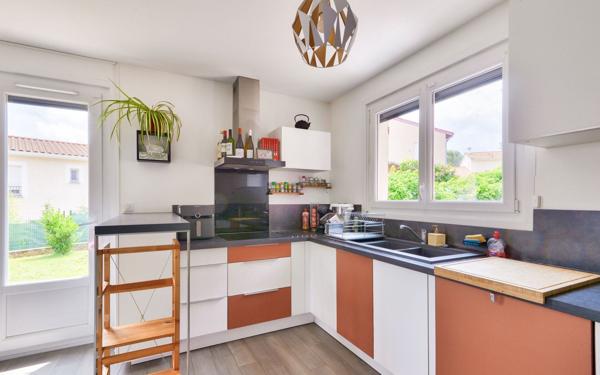 Maison à vendre    4 pièces •  Givors