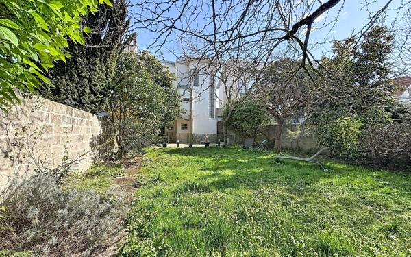 Maison à vendre    5 pièces •  La Rochelle