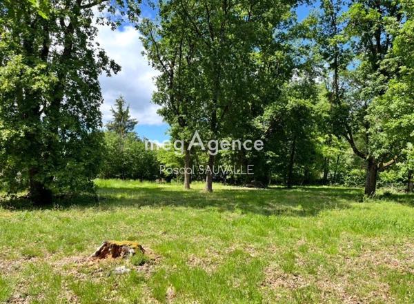 Terrain à SANILHAC, 24660 - 1312m²