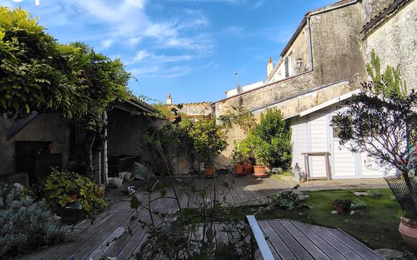 Maison à vendre    7 pièces •  Marennes