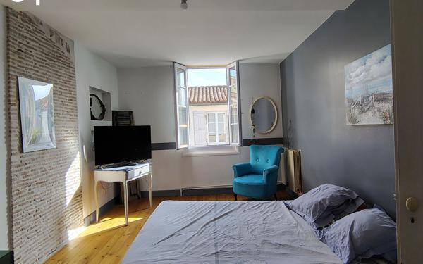 Maison à vendre    7 pièces •  Marennes