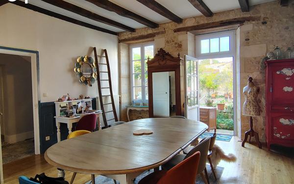 Maison à vendre    7 pièces •  Marennes