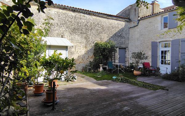 Maison à vendre    7 pièces •  Marennes