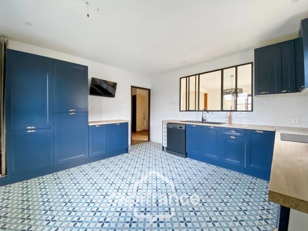 EXCLUSIF - Maison à vendre 8 pièces CUISEAUX (71) - 4 chambres - 3183m² de terrain