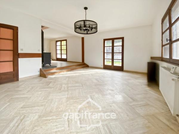 EXCLUSIF - Maison à vendre 8 pièces CUISEAUX (71) - 4 chambres - 3183m² de terrain