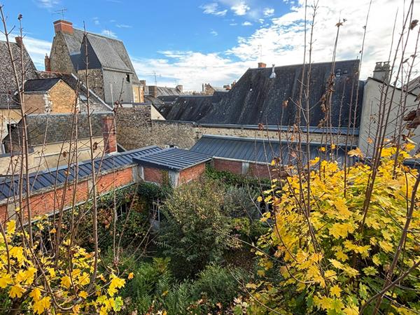 Très belle demeure au coeur du centre historique de La Flèche