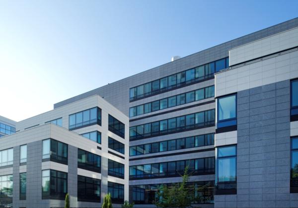 Bureaux à louer à Nanterre dans immeuble neuf modulable proche Défense