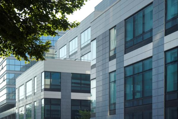 Bureaux à louer à Nanterre dans immeuble neuf modulable proche Défense
