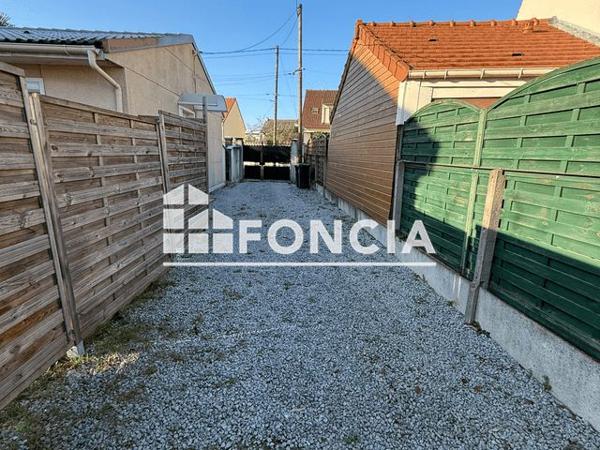 Location Maison 4 pièces 66.91 m² - 7 RUE DES SOLITAIRES Sainte Genevieve Des Bois 91700