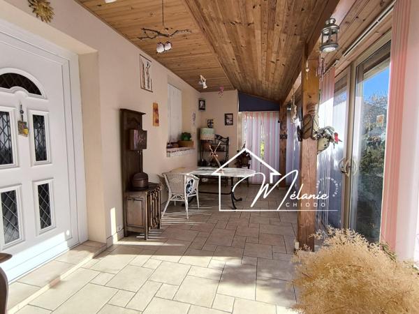 Maison familiale 5 chambres grand garage quartier calme