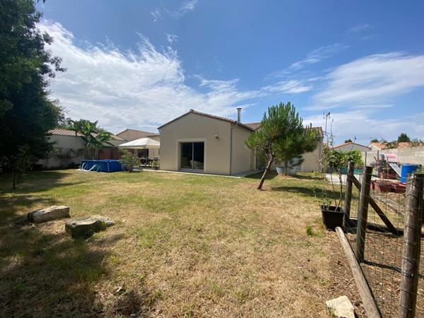 Pavillon  Prahecq 6 pièce(s) 143 m2 4 chambres