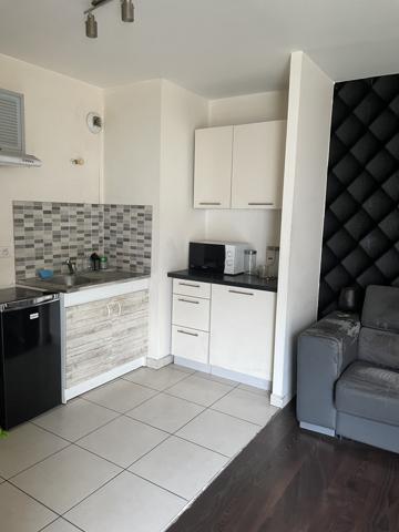 Cergy (95000) EXCLUSIVITE-CERGY. Studio en étage-Immeuble récent