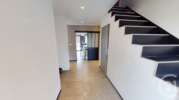 Maison à vendre  8 pièces - 160,40 m2 ST QUENTIN - 02