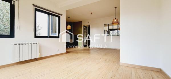Charmante maison de 75 m², trois chambres, avec extérieur