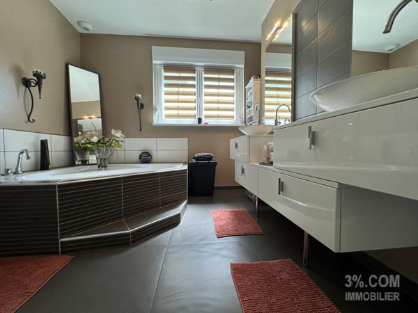 3%COM- Belle maison avec 4/5 chambres avec piscine  Mutzenhouse (67270)