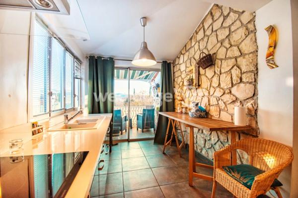 Maison à vendre 8 pièces de 195,99 m² à Gréoux-les-Bains