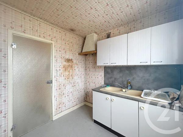 Appartement F3 à vendre  3 pièces - 58,42 m 2   EVREUX  - 27