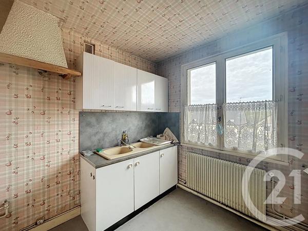 Appartement F3 à vendre  3 pièces - 58,42 m 2   EVREUX  - 27