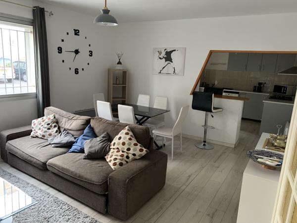 Appartement
                                                                                                                                                                                                                                                                                                                        3 pièce(s)                                                                                                                                                                                                          2 chambre(s)                                                                                                                                                                                                          64  m²