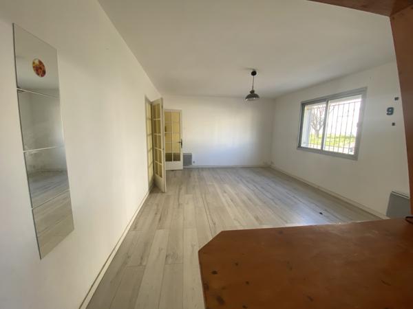 Appartement
                                                                                                                                                                                                                                                                                                                        3 pièce(s)                                                                                                                                                                                                          2 chambre(s)                                                                                                                                                                                                          64  m²
