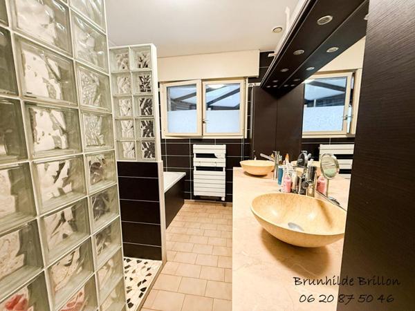 Proximité Vimy, pavillon 145M² en semi plain pied, 4 chambres, bureau