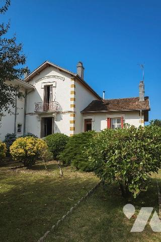 Maison à Vendre à Saint-Paul-lès-Dax (40990) Landes (40)

Venez découvrir cette charmante mai...