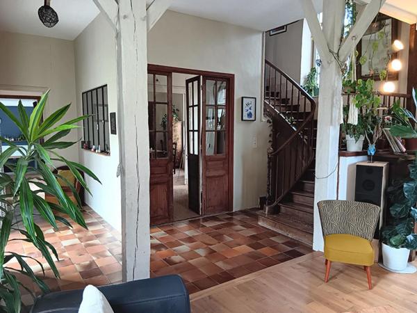 Cahors 46000 grande maison familiale de 250 m2 avec piscine