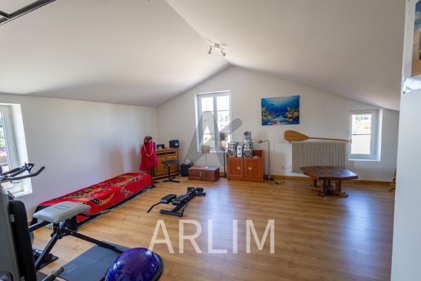 RARE BEYNOST Maison ancienne 220m2 au sol, terrain constructible