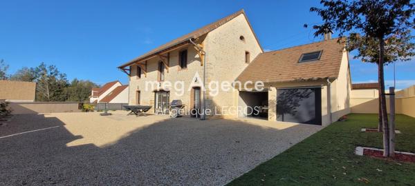 Maison à Arçonnay, 72610 - 7 pièces 170m²