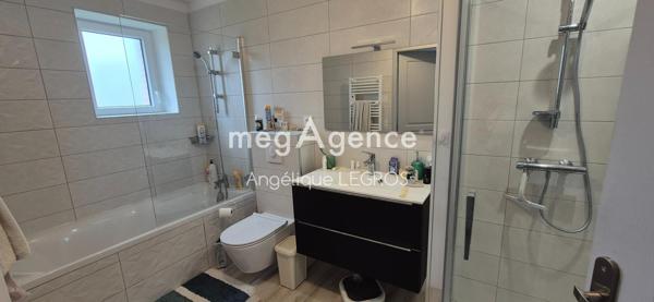 Maison à Arçonnay, 72610 - 7 pièces 170m²