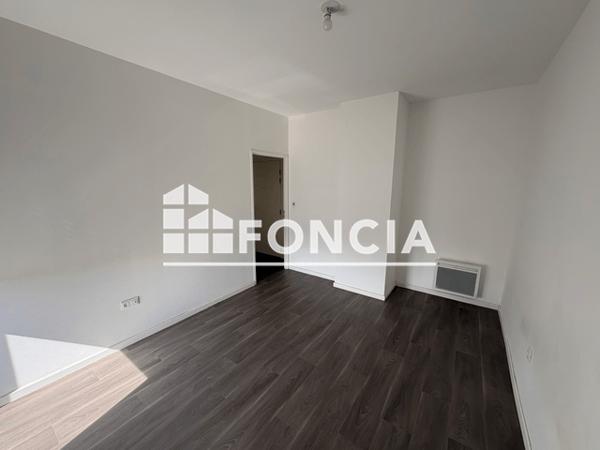 Location Appartement 2 pièces 47.8 m² - 31 RUE DU BOURG LA CROIX Angers 49100