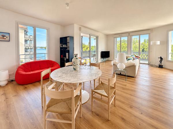 MARINA - VUE SUR SEINE A 180 DEGRES Loyer 2 400 €/mois charges comprises **  - Référence  2114