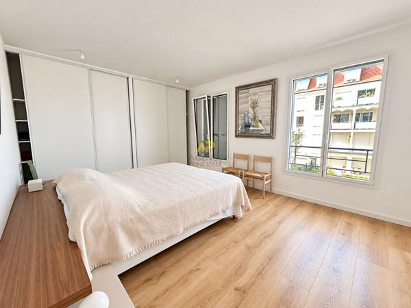 MARINA - VUE SUR SEINE A 180 DEGRES Loyer 2 400 €/mois charges comprises **  - Référence  2114