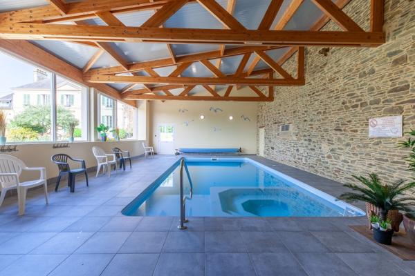 Vente Maison de luxe Caen 18 Pièces 560 m²