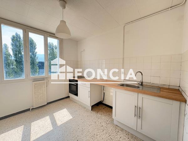 Location Appartement 2 pièces 40.35 m² - ALLEE D Saint Martin D'heres 38400