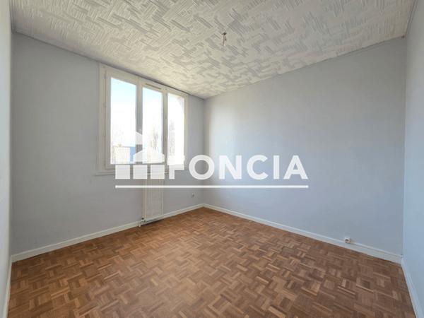 Location Appartement 2 pièces 40.35 m² - ALLEE D Saint Martin D'heres 38400