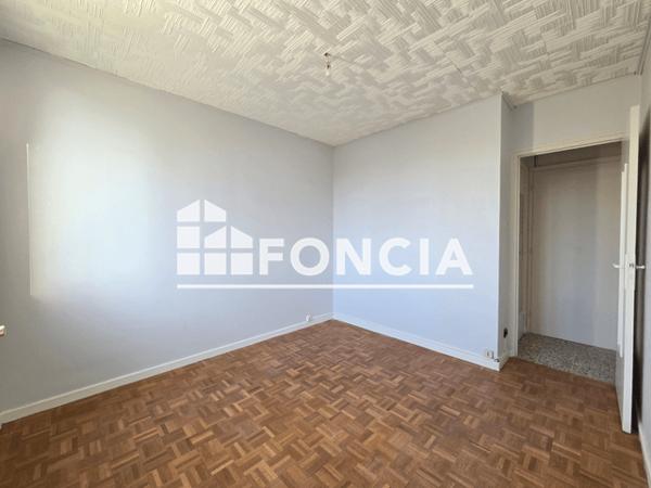 Location Appartement 2 pièces 40.35 m² - ALLEE D Saint Martin D'heres 38400
