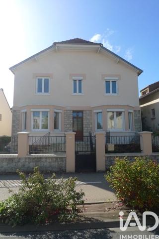 Maison à vendre 7 pièces 180 m² Mainvilliers