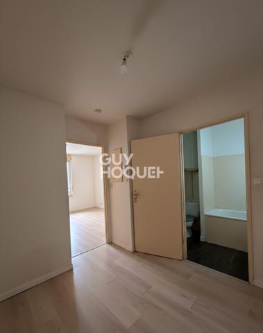 Appartement à louer de 1 pièce de 26 m² - 2ème étage - La Terrasse