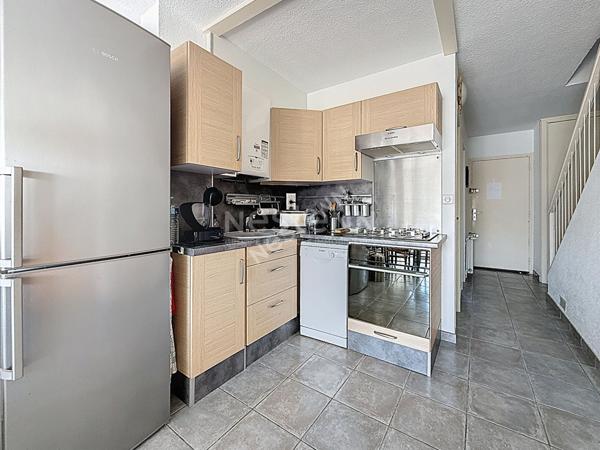 PORT CAMARGUE, dans residence prisee Marina P3 Cabine de 62 m2