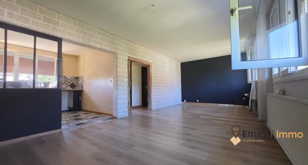Maison familiale lumineuse avec combles aménagés et grand terrain – Chaumont