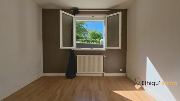 Maison familiale lumineuse avec combles aménagés et grand terrain – Chaumont